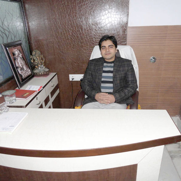 dentist in Shalimar Bagh